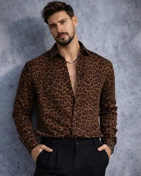 Men Printed Regular Fit Spread C