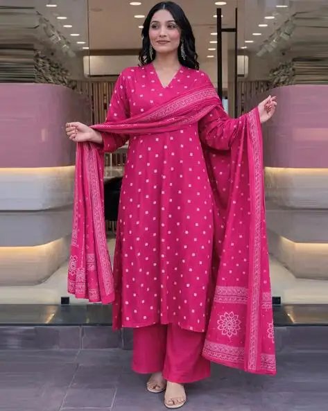 Desinger Pink Women Floral A Line Kurta Set