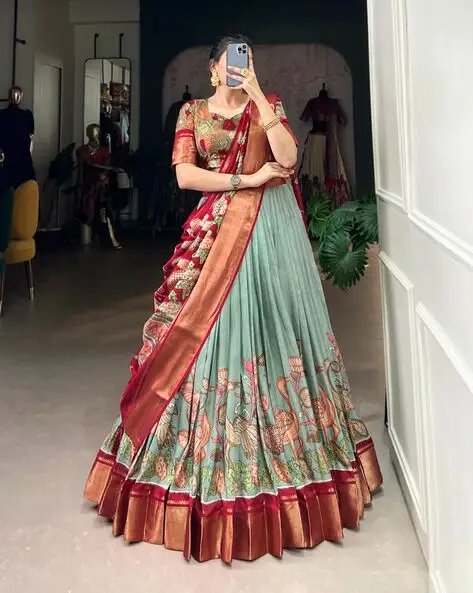 Red Women Printed 3 Piece Flared Lehenga Choli Set