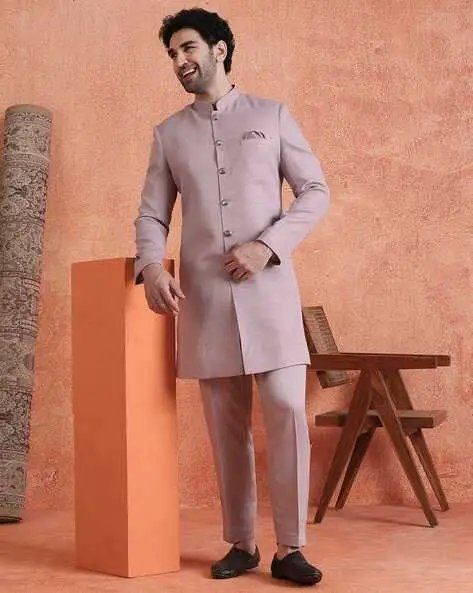 Men Regular Fit Sherwani Set With Button Closure
