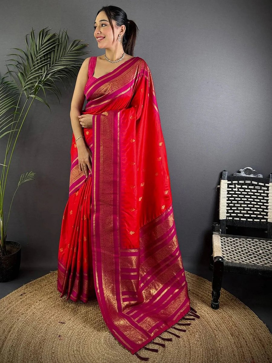 Red Bandhani Saree With Mirror Work With Unstitched