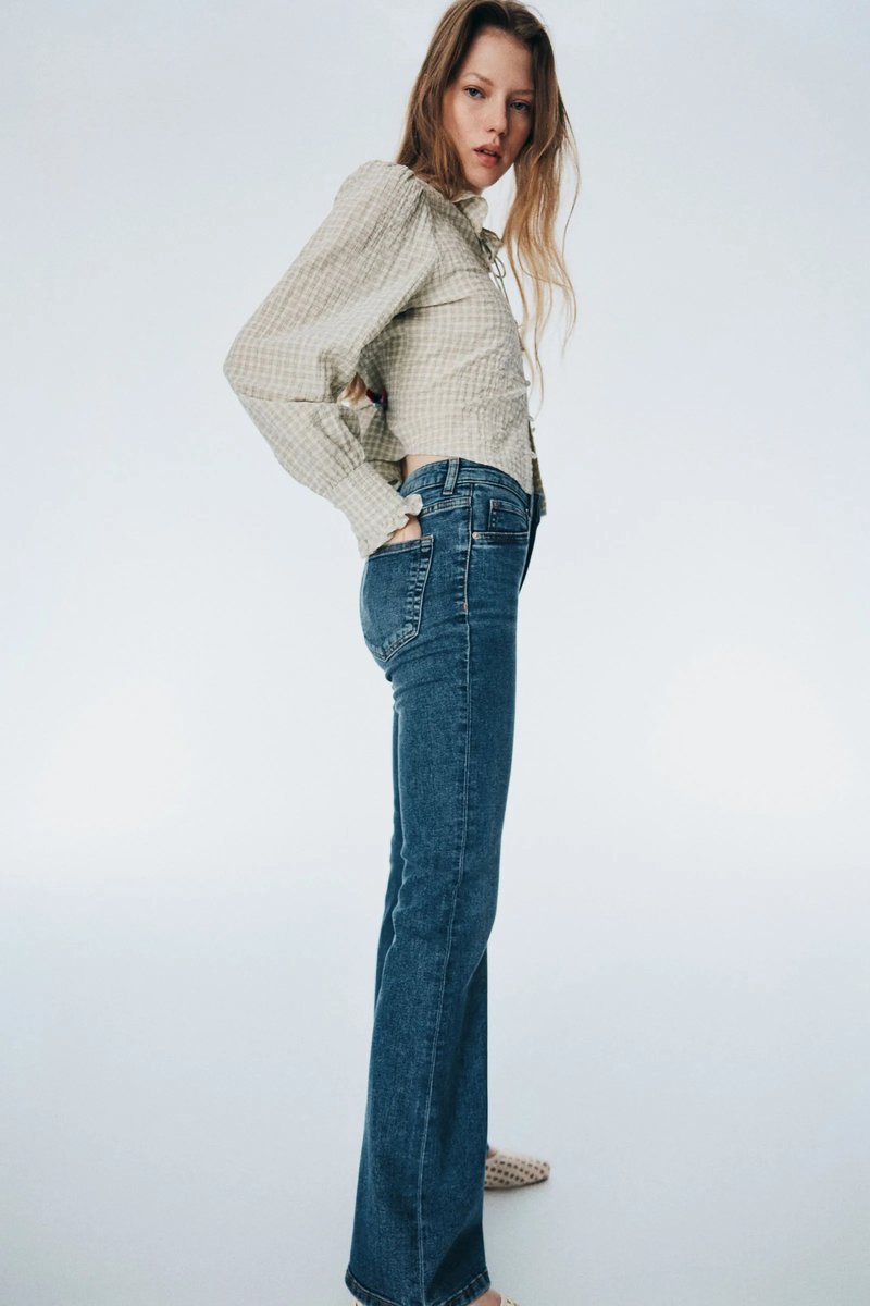 Blue Flared High Jeans