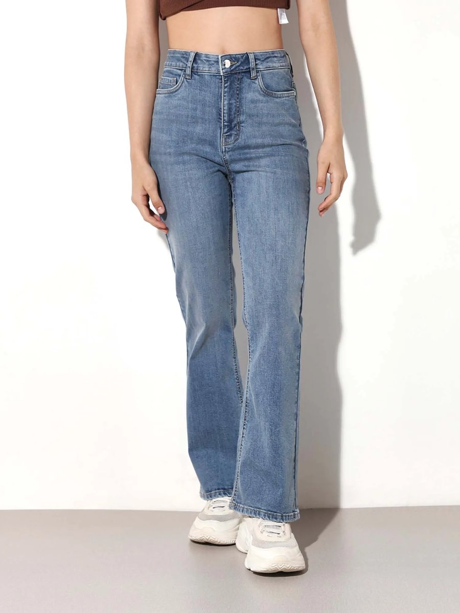 Womens Black Straight Fit Cargo Jeans